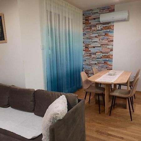 Lux Advent Apartment Суботиця Екстер'єр фото