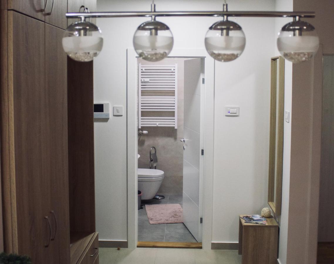 Lux Advent Apartment Суботиця Екстер'єр фото