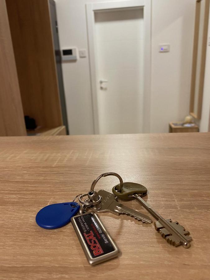 Lux Advent Apartment Суботиця Екстер'єр фото