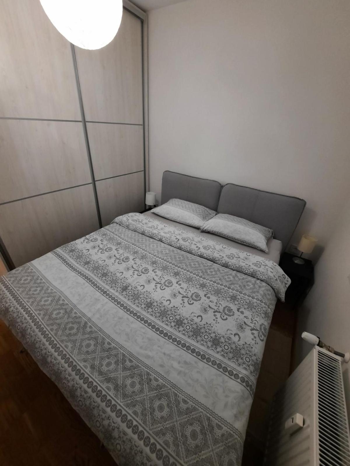 Lux Advent Apartment Суботиця Екстер'єр фото